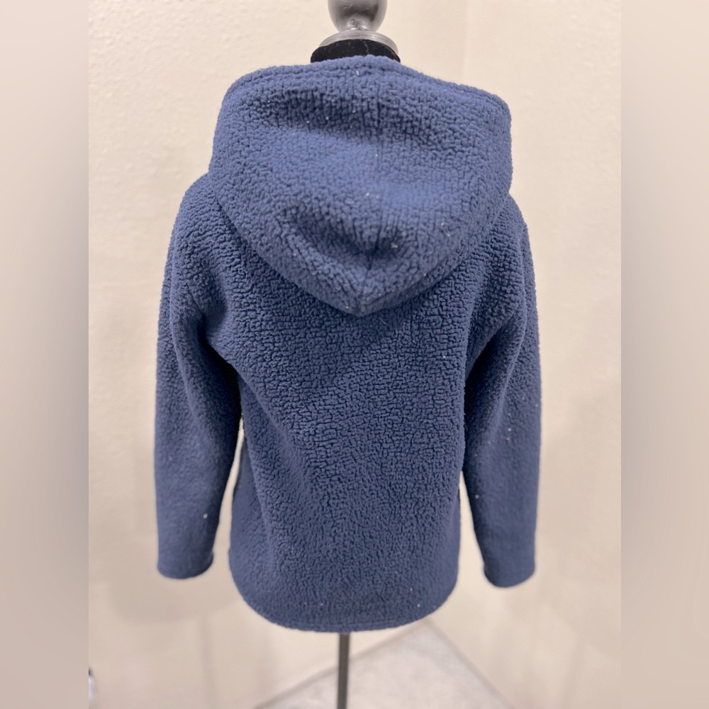 Fleece Sweater - Picture 2 of 2